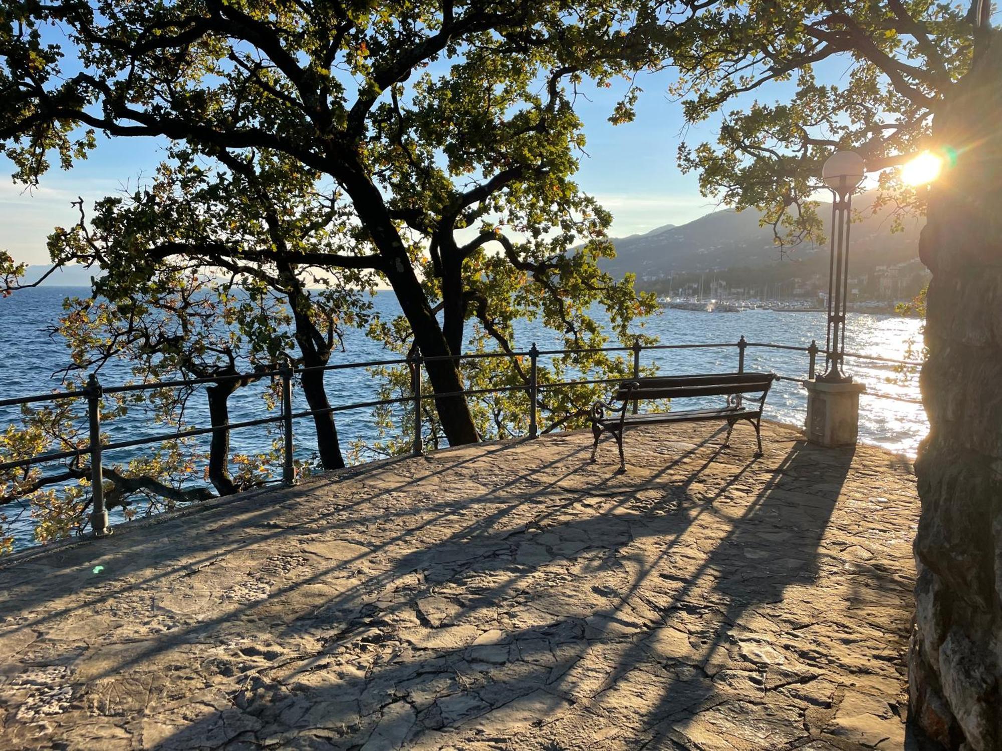 Artspace Location-Opatija-3 Bedroom House With Rooftop Garden By Beach Екстер'єр фото